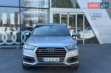 Внедорожник / Кроссовер Audi Q7 2017 в Харькове