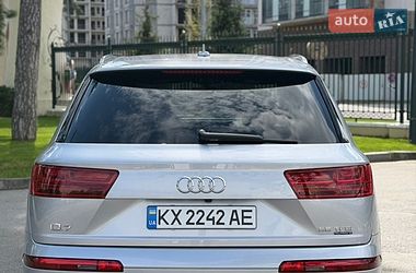 Внедорожник / Кроссовер Audi Q7 2017 в Харькове