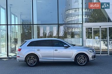 Внедорожник / Кроссовер Audi Q7 2017 в Харькове