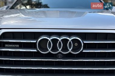 Внедорожник / Кроссовер Audi Q7 2017 в Харькове