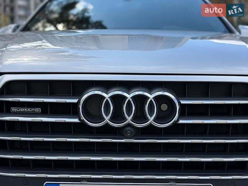 Внедорожник / Кроссовер Audi Q7 2017 в Харькове