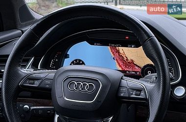Внедорожник / Кроссовер Audi Q7 2017 в Харькове