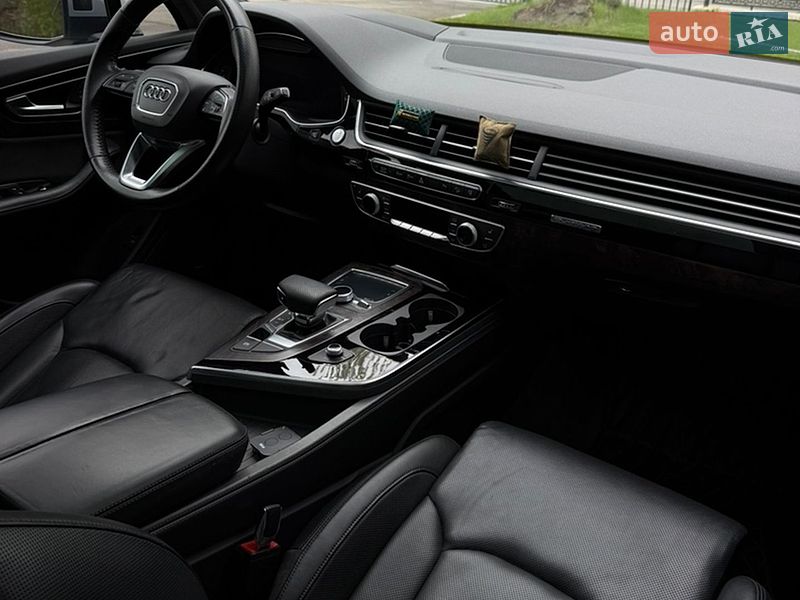 Внедорожник / Кроссовер Audi Q7 2017 в Харькове
