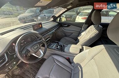 Внедорожник / Кроссовер Audi Q7 2018 в Ровно