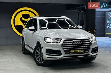 Внедорожник / Кроссовер Audi Q7 2019 в Черновцах