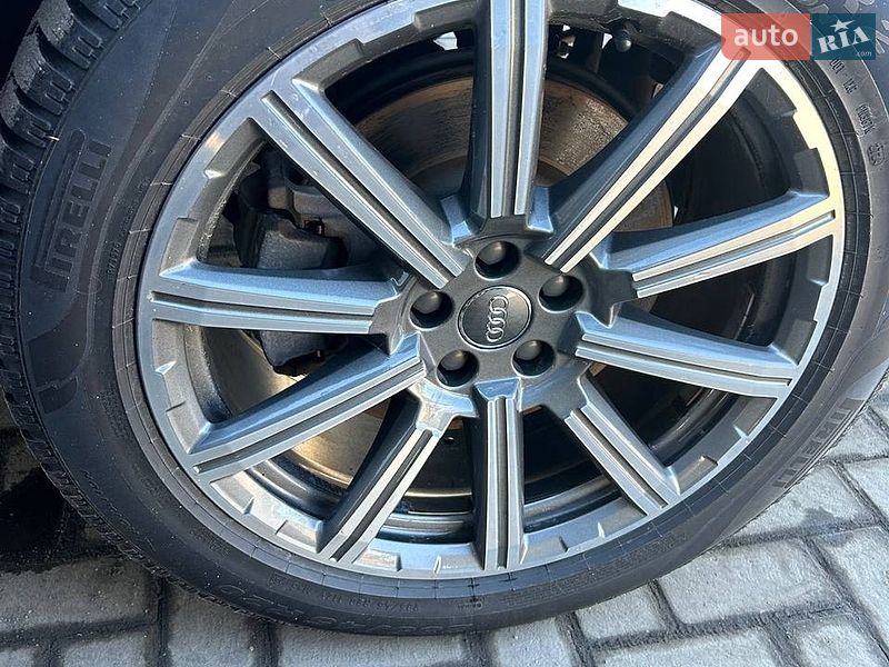 Внедорожник / Кроссовер Audi Q7 2018 в Виннице