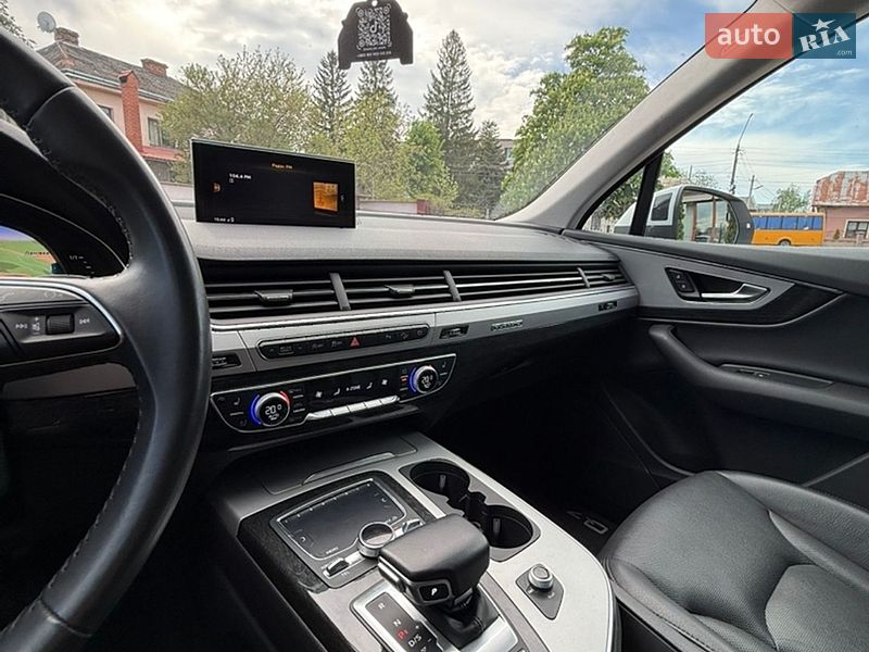Внедорожник / Кроссовер Audi Q7 2018 в Стрые
