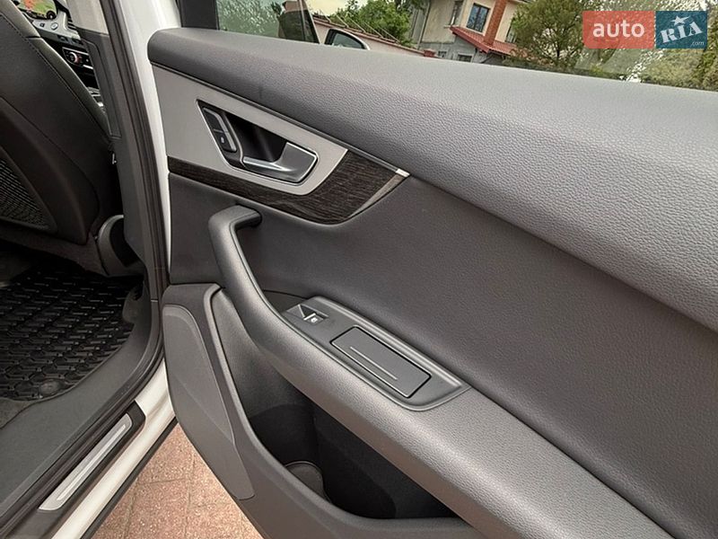 Внедорожник / Кроссовер Audi Q7 2018 в Стрые