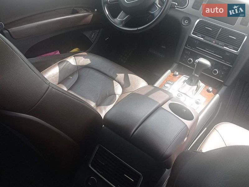 Внедорожник / Кроссовер Audi Q7 2013 в Славутиче