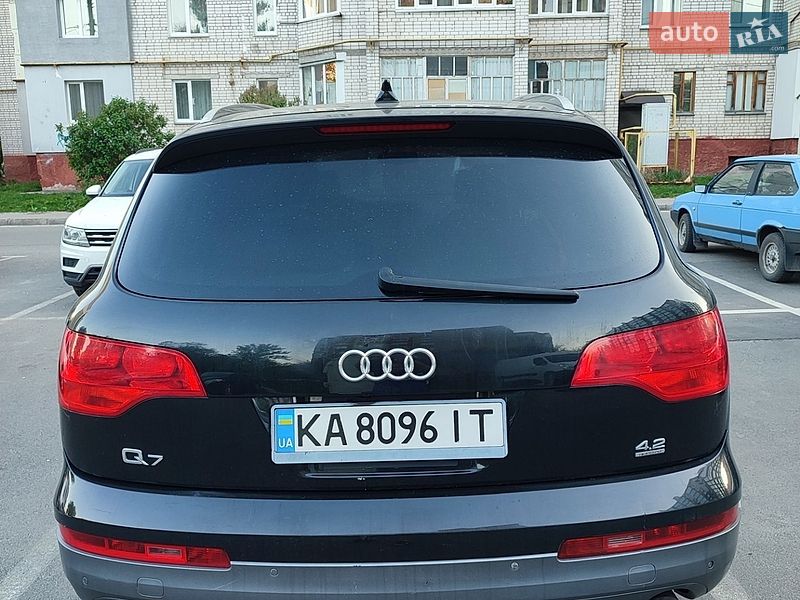 Внедорожник / Кроссовер Audi Q7 2007 в Чернигове