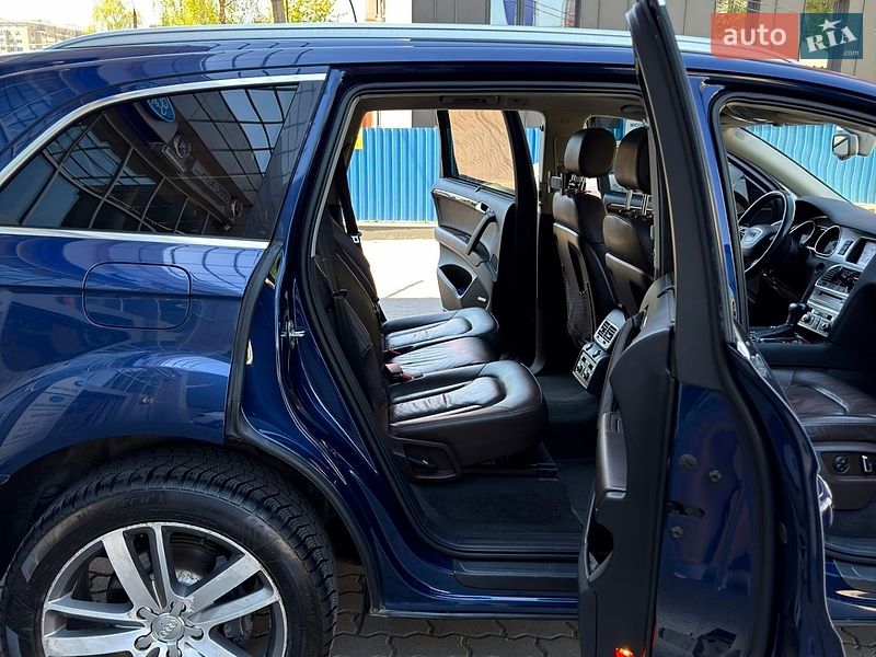 Внедорожник / Кроссовер Audi Q7 2012 в Хмельницком