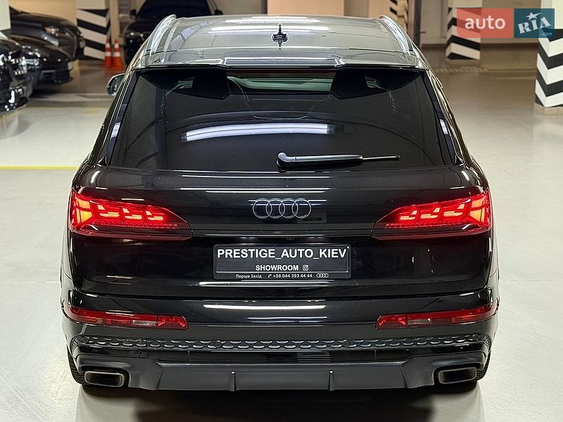 Внедорожник / Кроссовер Audi Q7 2024 в Киеве