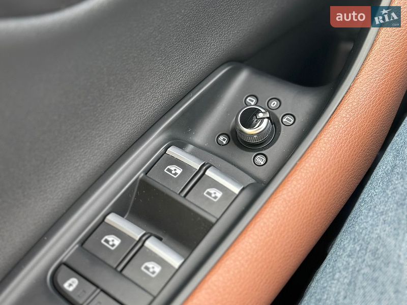 Внедорожник / Кроссовер Audi Q7 2021 в Киеве