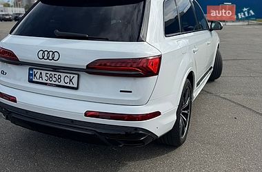Внедорожник / Кроссовер Audi Q7 2021 в Киеве