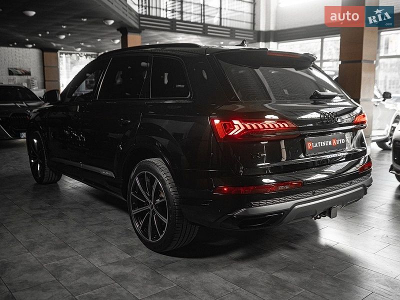 Внедорожник / Кроссовер Audi Q7 2023 в Одессе