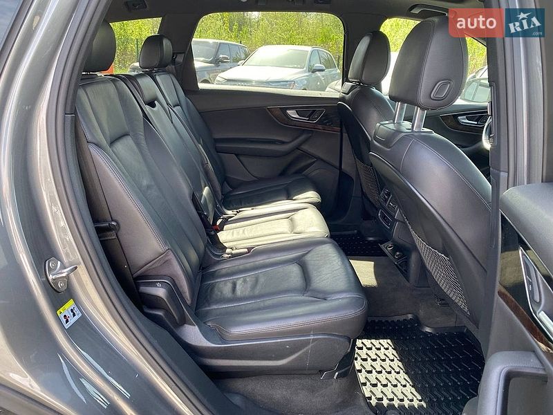 Внедорожник / Кроссовер Audi Q7 2016 в Львове