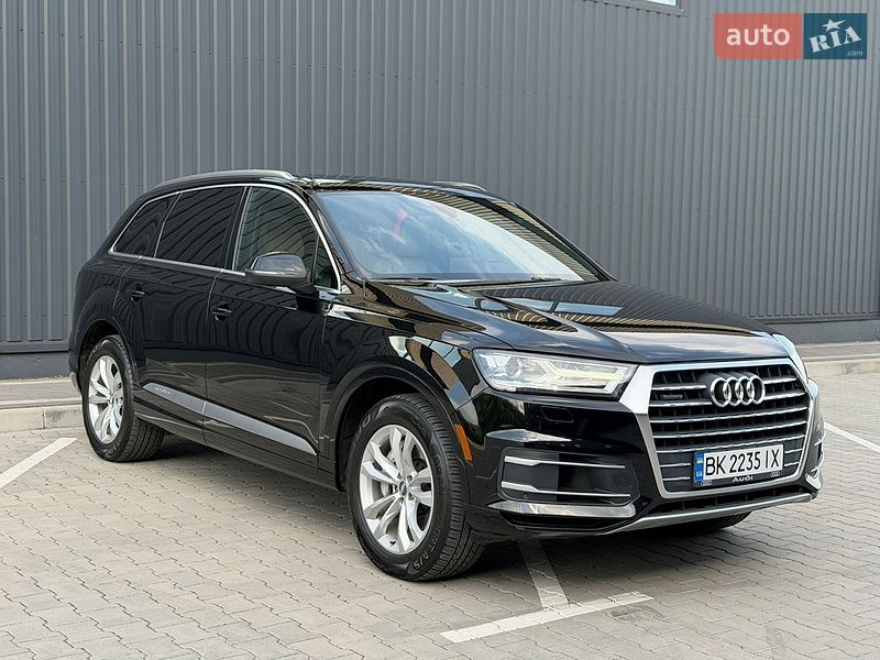 Внедорожник / Кроссовер Audi Q7 2016 в Дубно