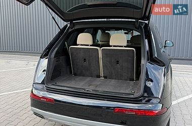 Внедорожник / Кроссовер Audi Q7 2016 в Дубно