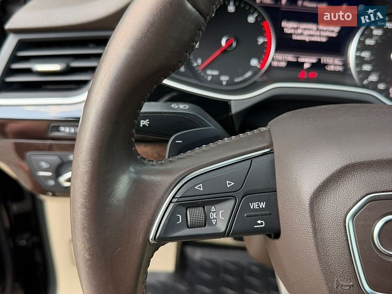 Внедорожник / Кроссовер Audi Q7 2016 в Дубно