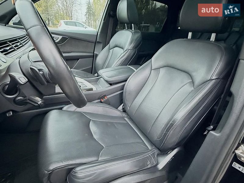 Внедорожник / Кроссовер Audi Q7 2017 в Львове