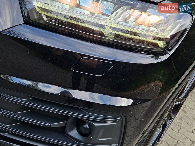 Внедорожник / Кроссовер Audi Q7 2015 в Сваляве