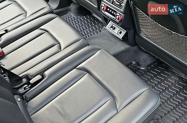 Внедорожник / Кроссовер Audi Q7 2015 в Сваляве