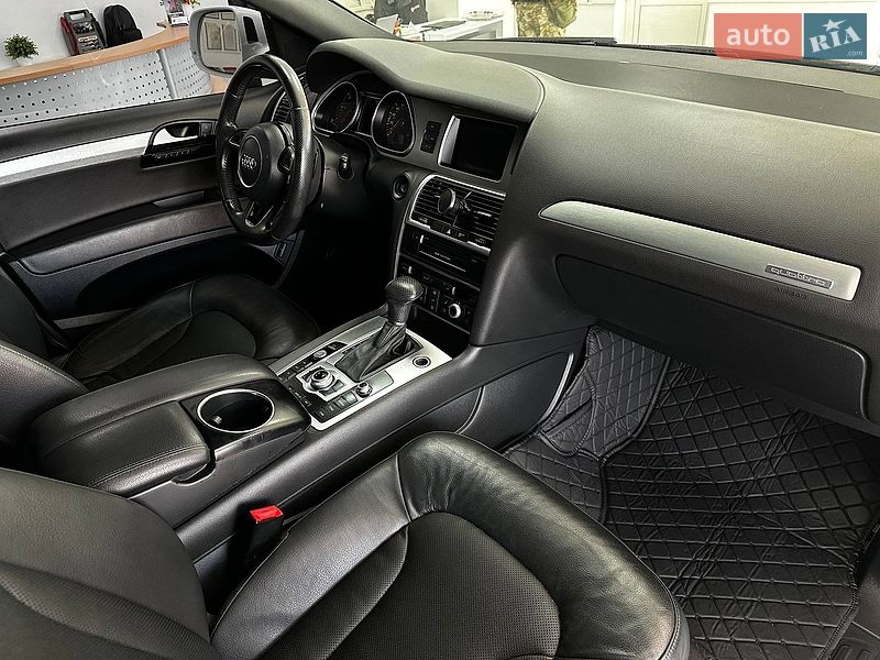Позашляховик / Кросовер Audi Q7 2014 в Києві