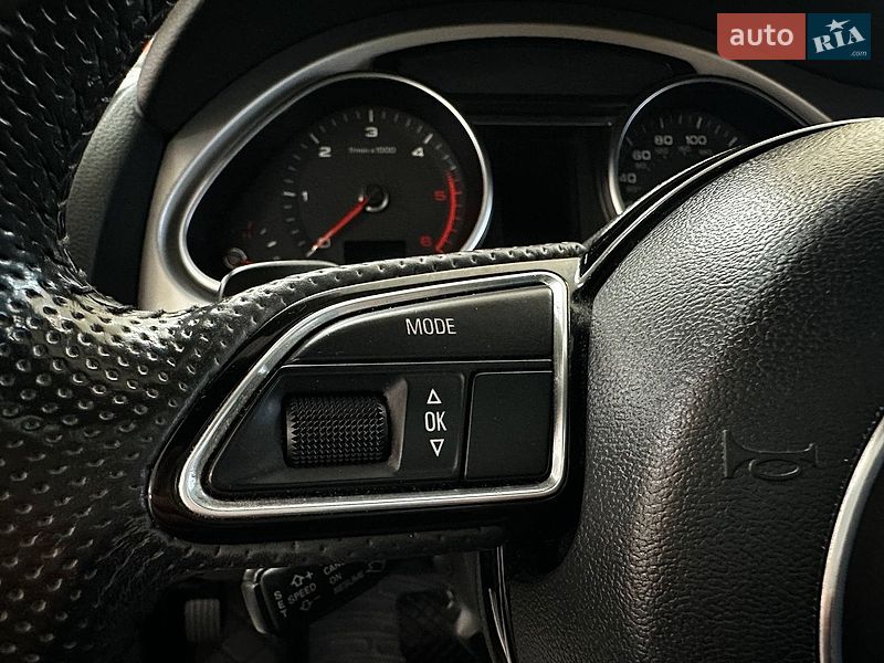Позашляховик / Кросовер Audi Q7 2014 в Києві