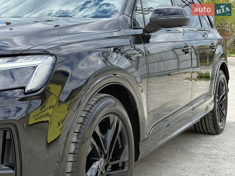 Внедорожник / Кроссовер Audi Q7 2024 в Подольске