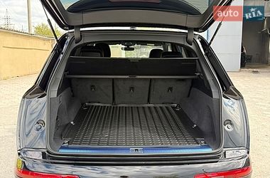 Внедорожник / Кроссовер Audi Q7 2024 в Подольске