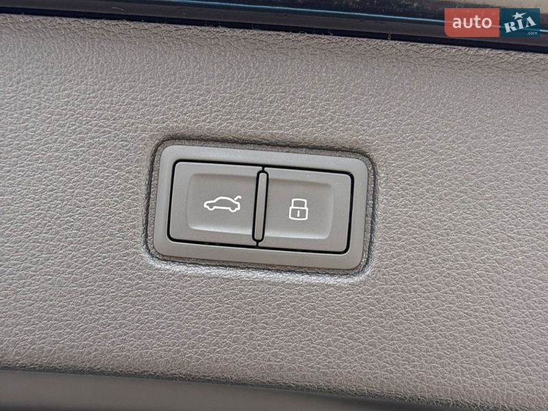Внедорожник / Кроссовер Audi Q7 2024 в Подольске