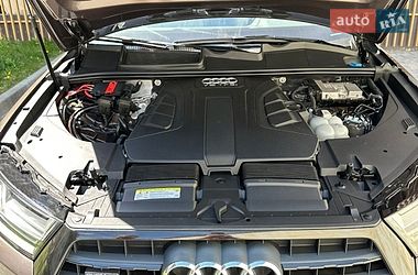 Внедорожник / Кроссовер Audi Q7 2017 в Львове