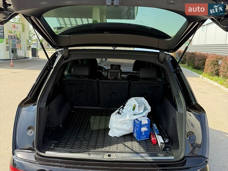 Внедорожник / Кроссовер Audi Q7 2018 в Житомире