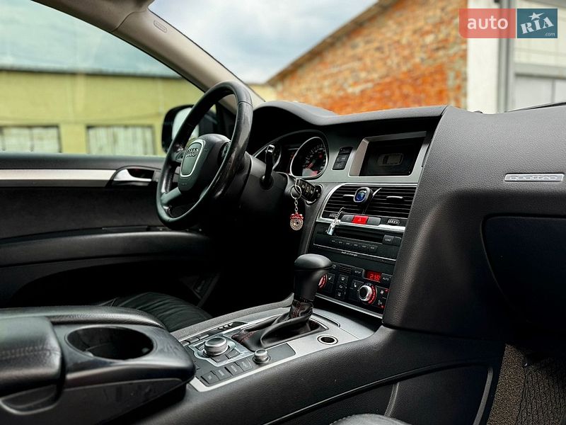 Внедорожник / Кроссовер Audi Q7 2008 в Самборе