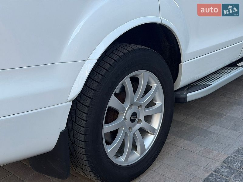 Внедорожник / Кроссовер Audi Q7 2009 в Киеве