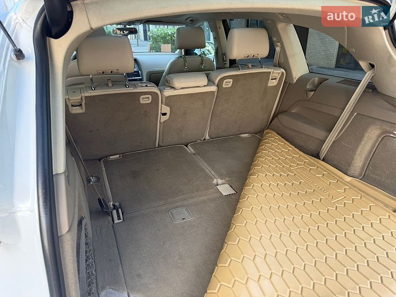 Внедорожник / Кроссовер Audi Q7 2009 в Киеве