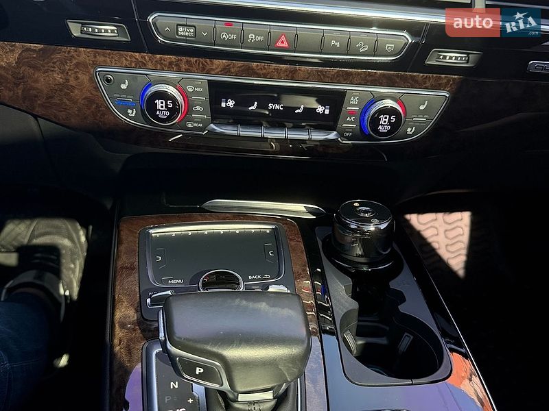 Внедорожник / Кроссовер Audi Q7 2018 в Киеве