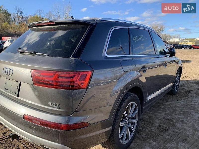 Внедорожник / Кроссовер Audi Q7 2018 в Киеве