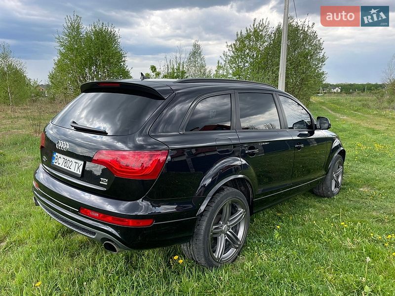 Позашляховик / Кросовер Audi Q7 2015 в Львові