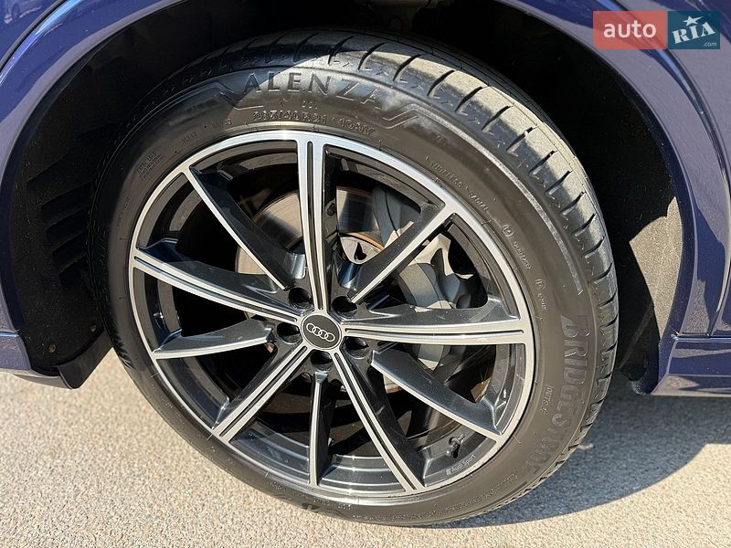 Позашляховик / Кросовер Audi Q7 2020 в Дніпрі