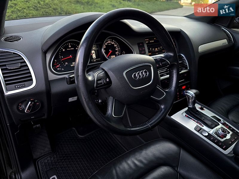Внедорожник / Кроссовер Audi Q7 2015 в Полтаве