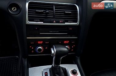 Внедорожник / Кроссовер Audi Q7 2015 в Полтаве