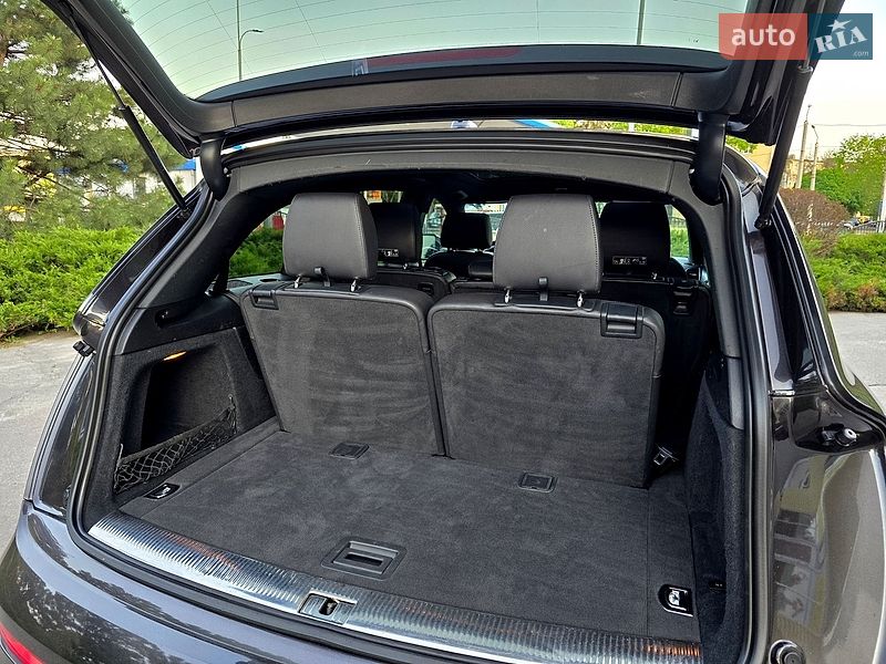 Внедорожник / Кроссовер Audi Q7 2015 в Полтаве