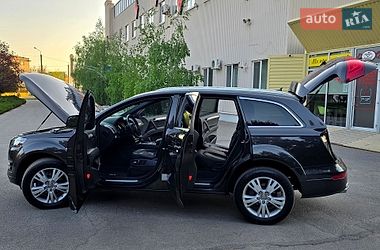Внедорожник / Кроссовер Audi Q7 2015 в Полтаве