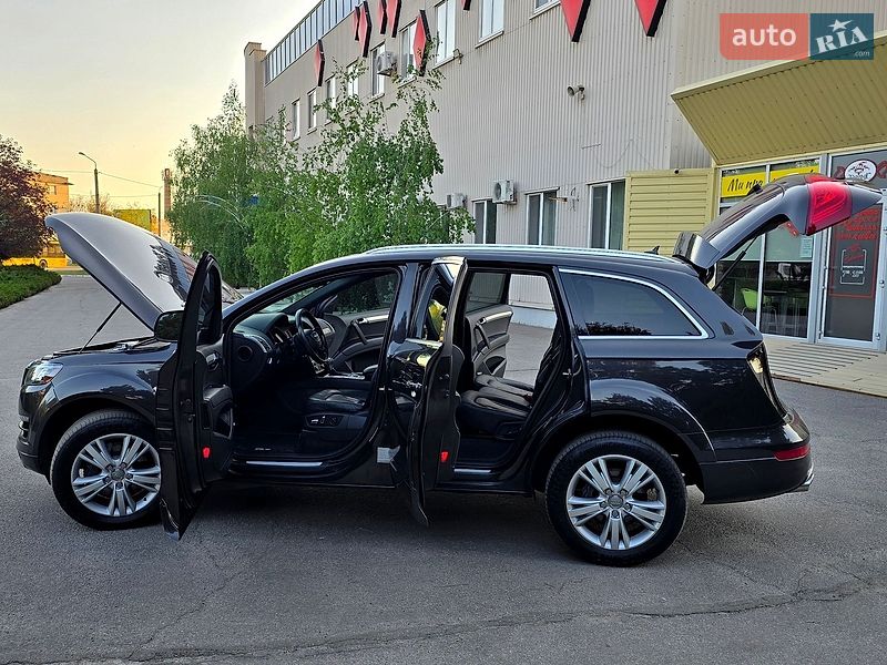 Внедорожник / Кроссовер Audi Q7 2015 в Полтаве
