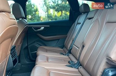Внедорожник / Кроссовер Audi Q7 2021 в Киеве