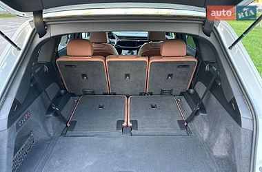 Внедорожник / Кроссовер Audi Q7 2021 в Киеве