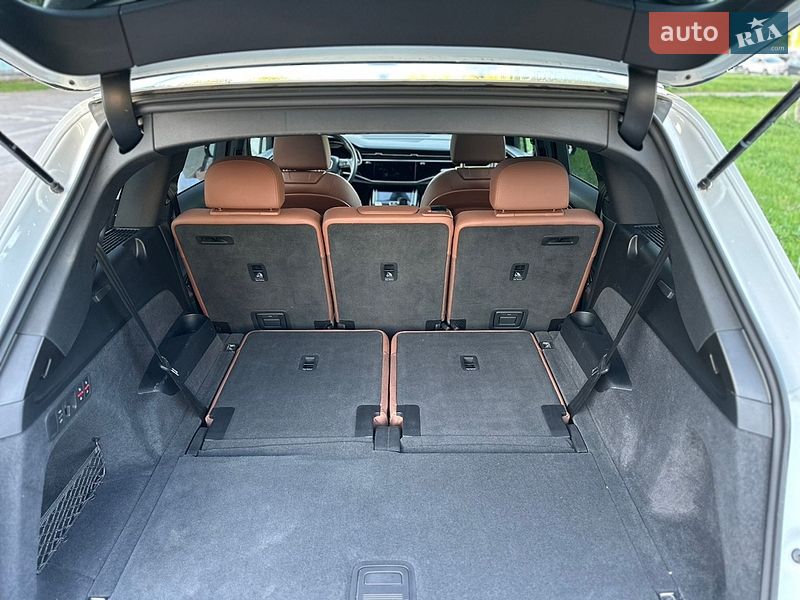 Внедорожник / Кроссовер Audi Q7 2021 в Киеве