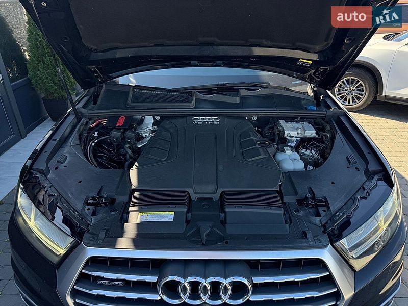 Позашляховик / Кросовер Audi Q7 2017 в Івано-Франківську