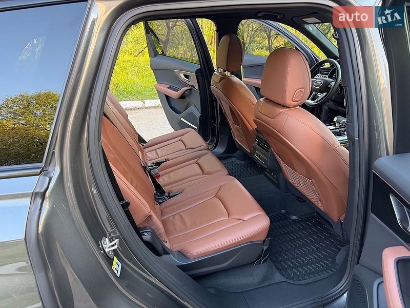 Внедорожник / Кроссовер Audi Q7 2023 в Виннице